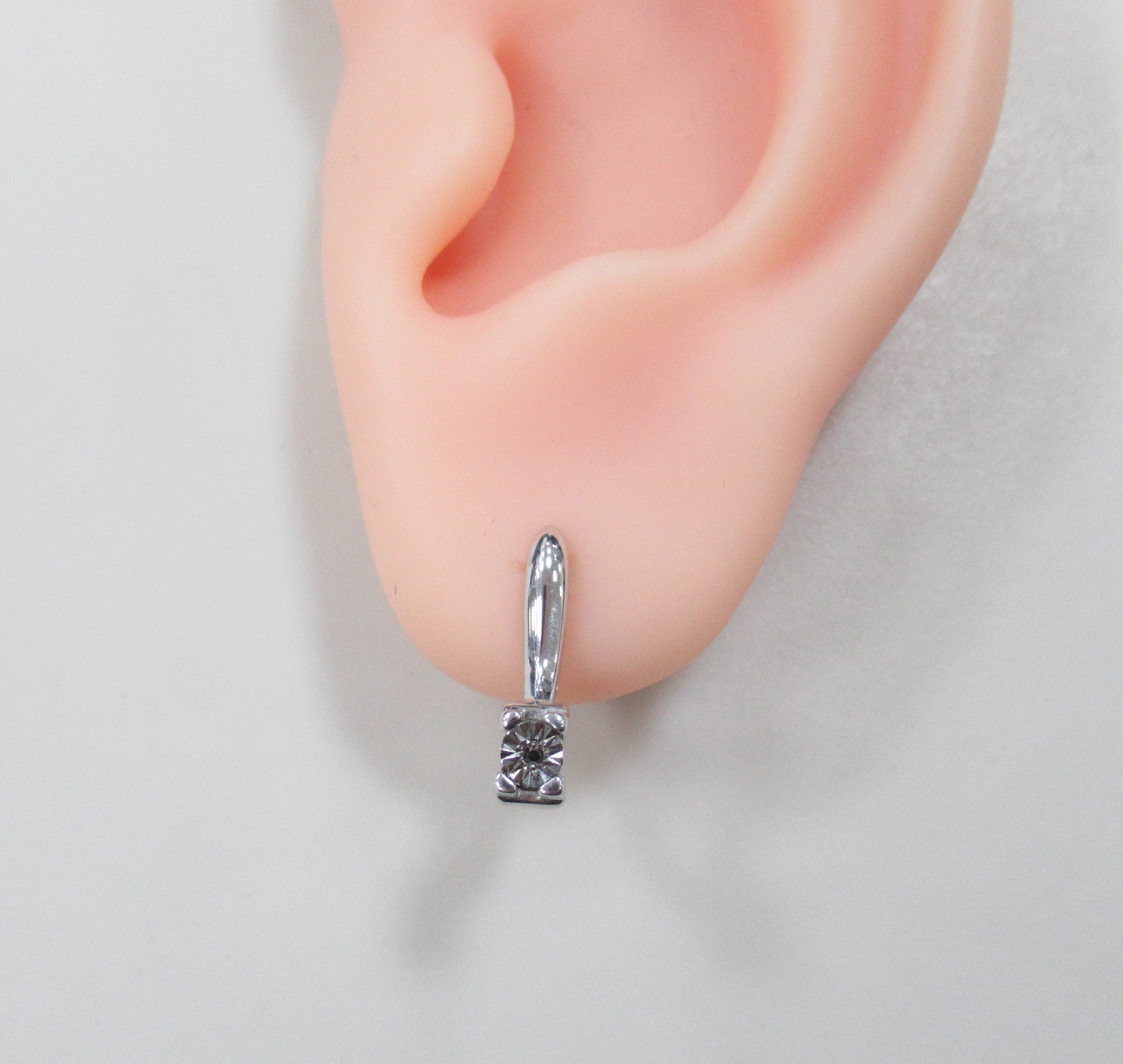 Серебряные серьги с черными бриллиантами